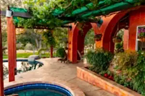courtyard with hot tub