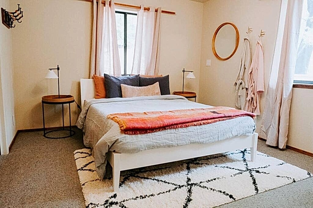 queen bed