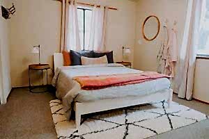 queen bed
